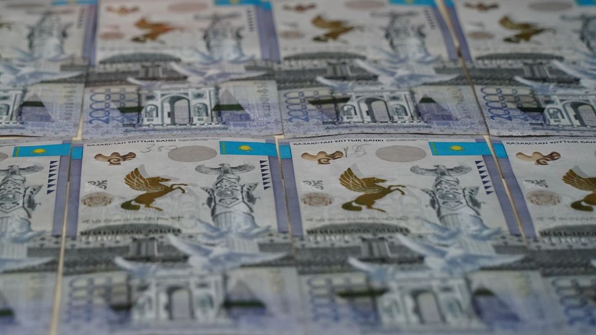 Сотрудник Антикора вернул актюбинцам миллионы тенге