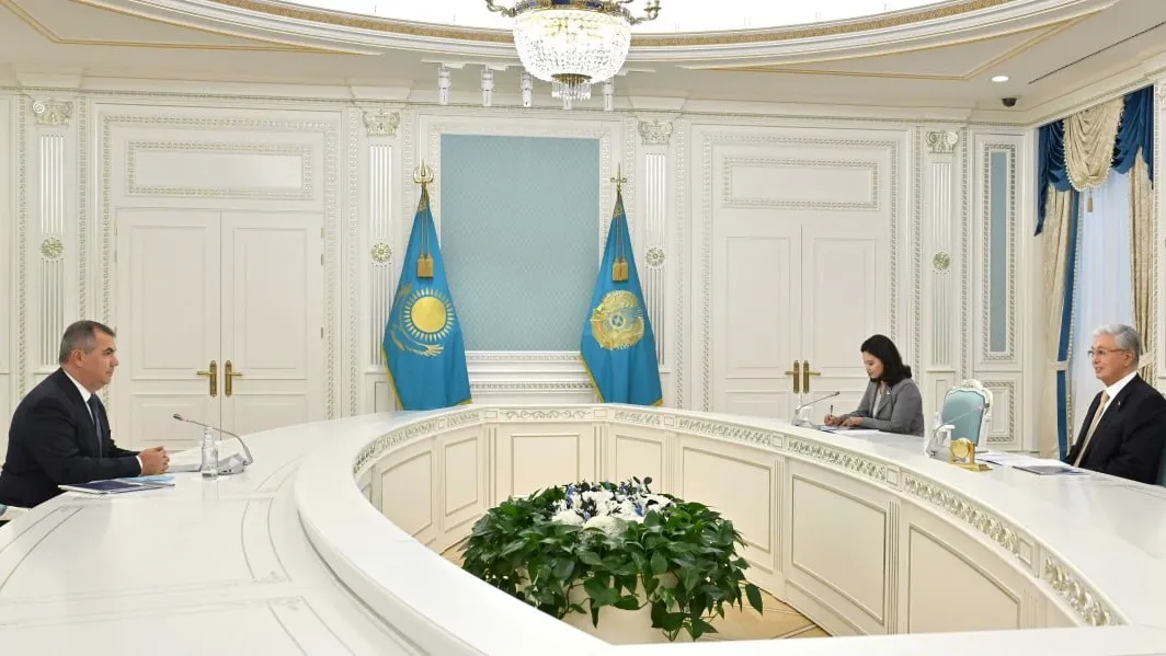 Президент Казахстана реагирует на проблемы с авиаперелетами