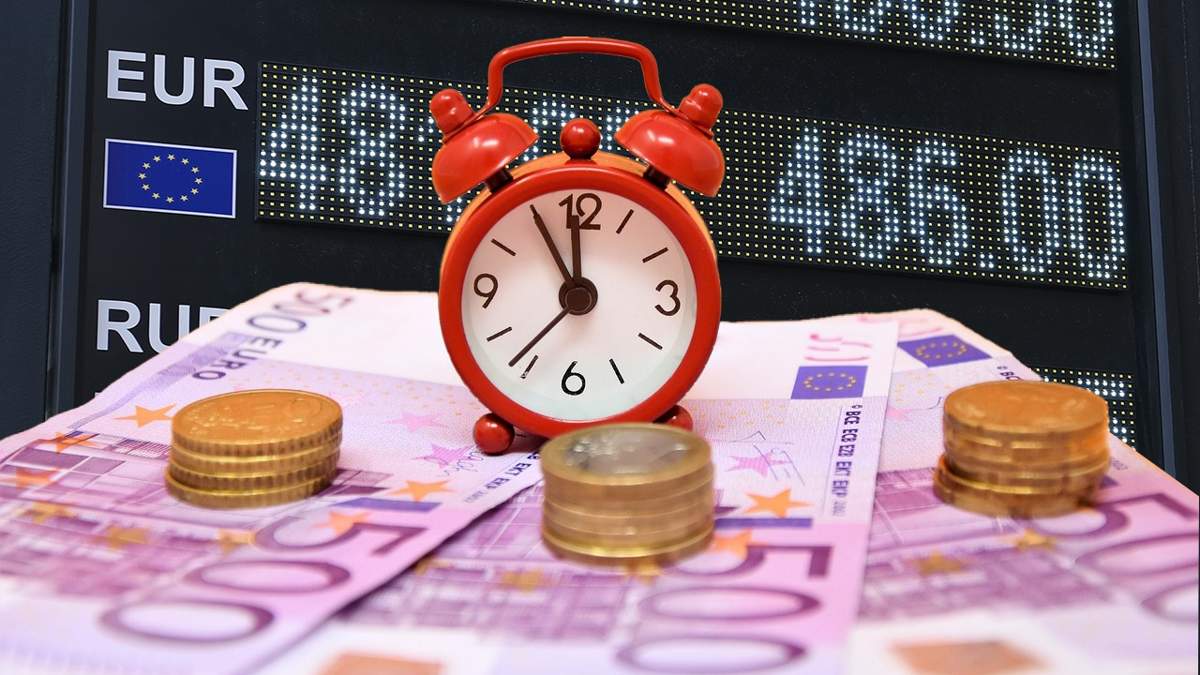 Курсы валют в обменниках Астаны и Алматы на 3 июля