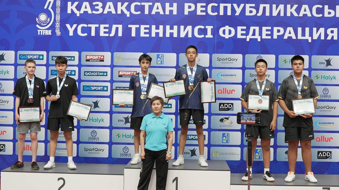 В Астане определили чемпионов Открытого турнира по настольному теннису