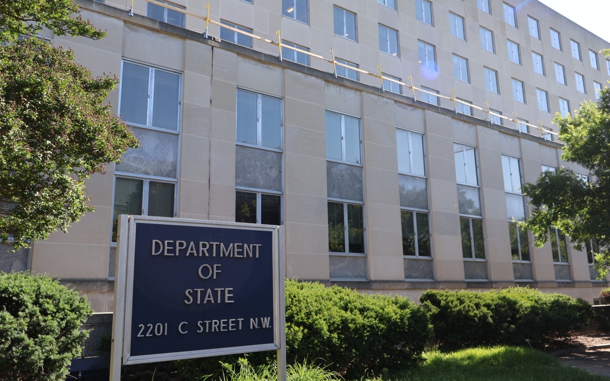 Суд США отменил приостановку иммиграционных виз для 75 стран, включая Казахстан